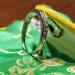 Diamond Channel band